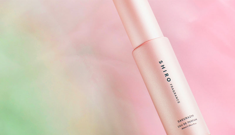 Bloom your mood with a touch of subtle floral scent.The